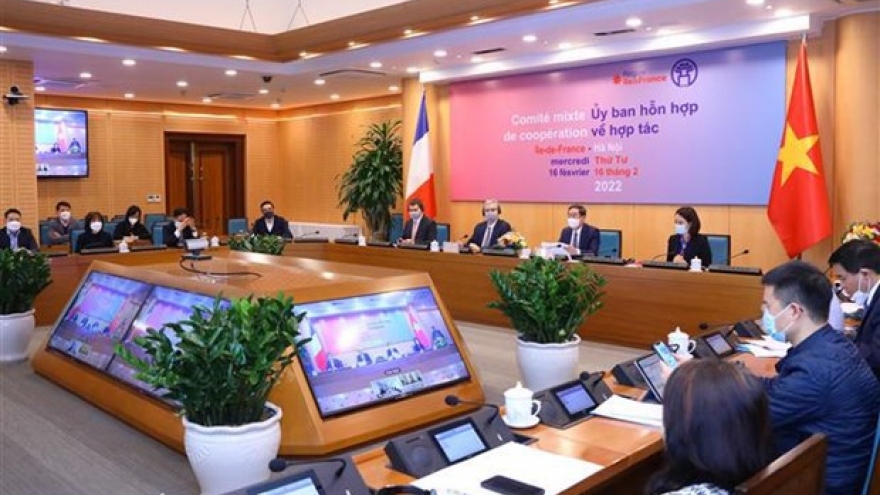 Hanoi and French region sign joint action programme